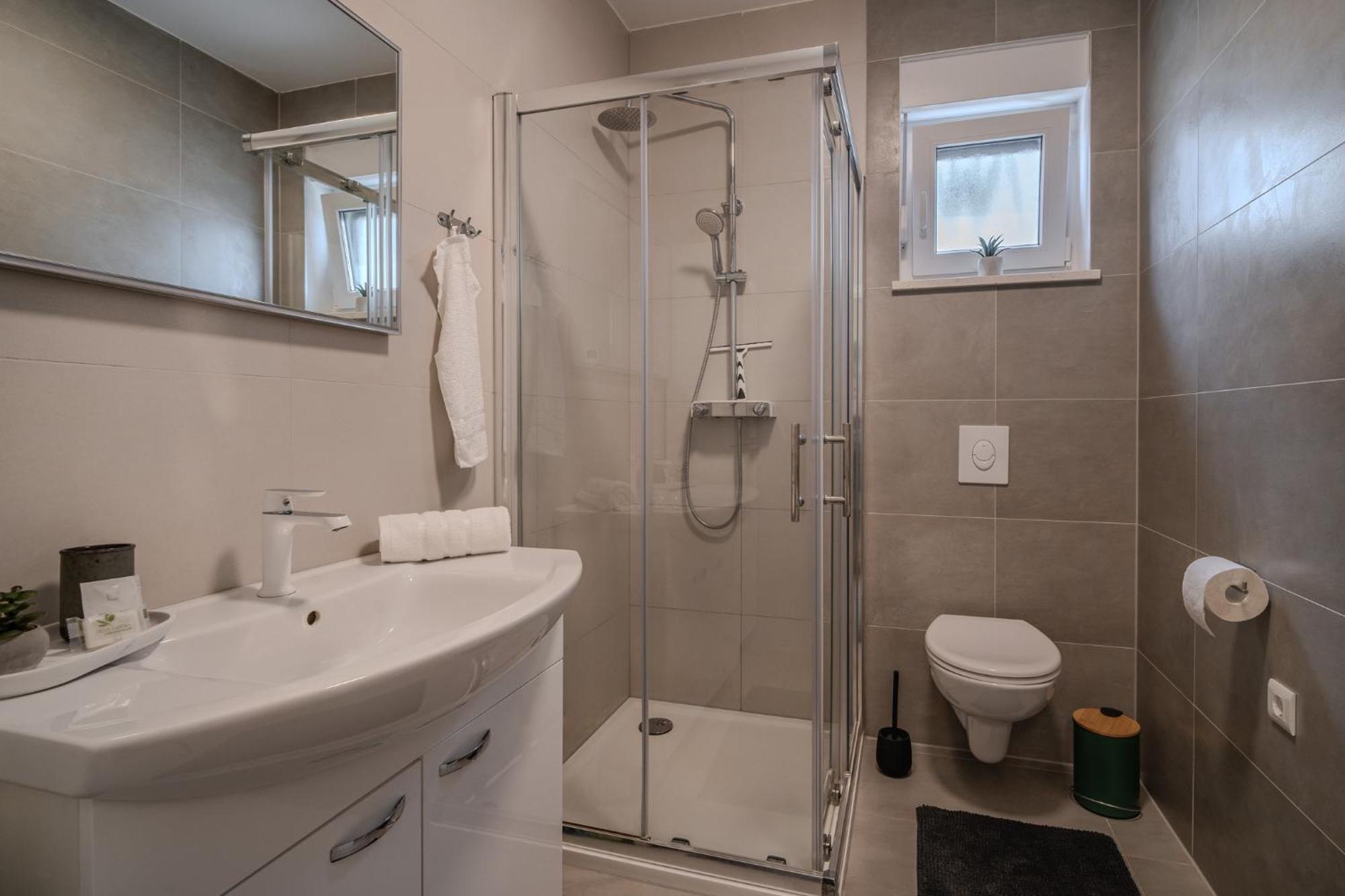 Korina Apartment - Free Private Parking Zadar Eksteriør bilde